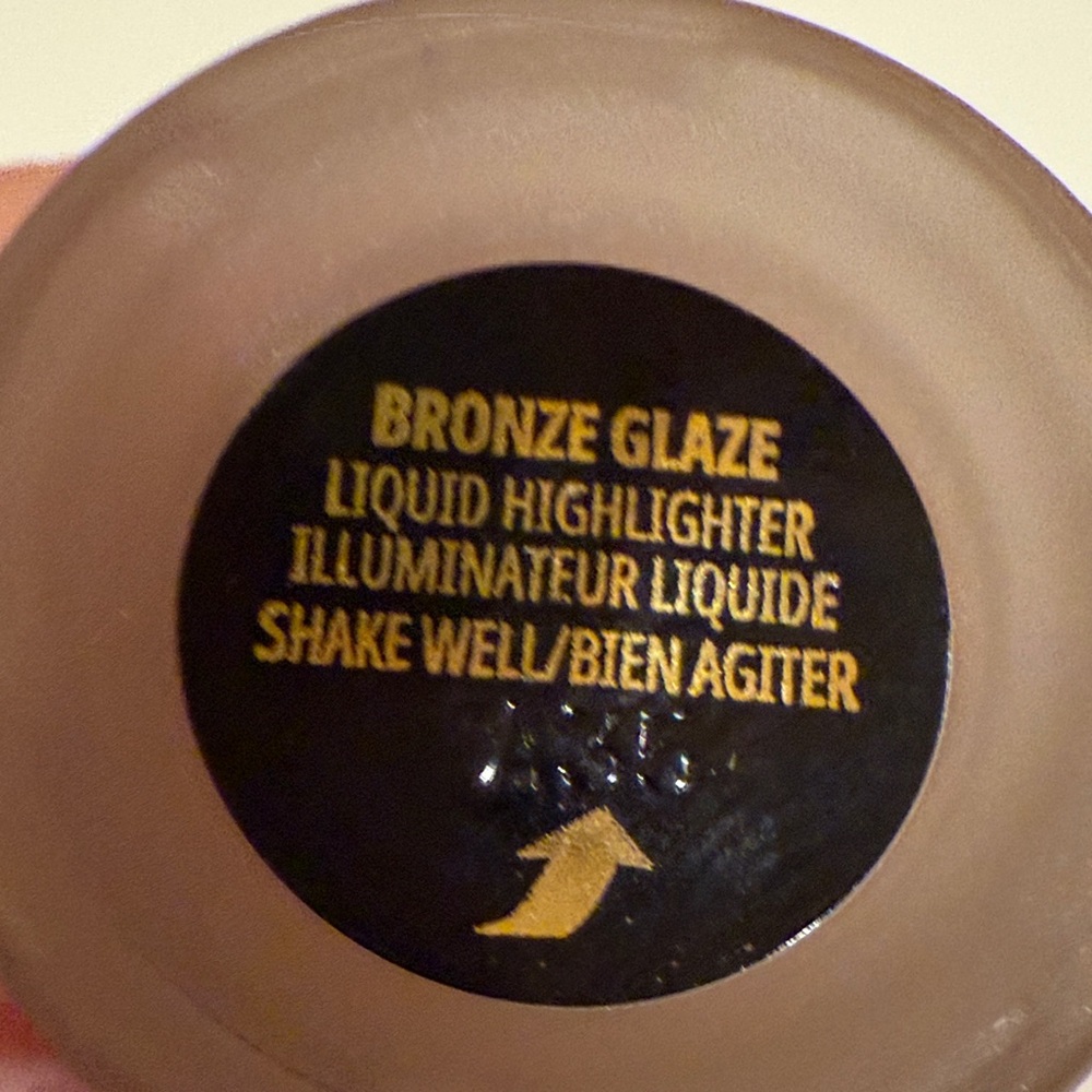 MAC Cosmetics Skinfinish Lightstruck Highlighter - Bronze Glow - Picture 3 of 4